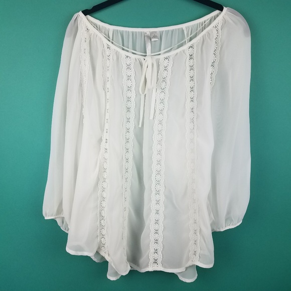 LC Lauren Conrad Other - LC Lauren Conrad Flowy Blouse